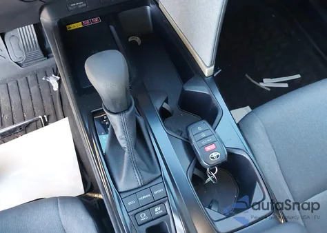 2025 Toyota Camry Le from USA, damaged, VIN 4T1DAACK1SU616248